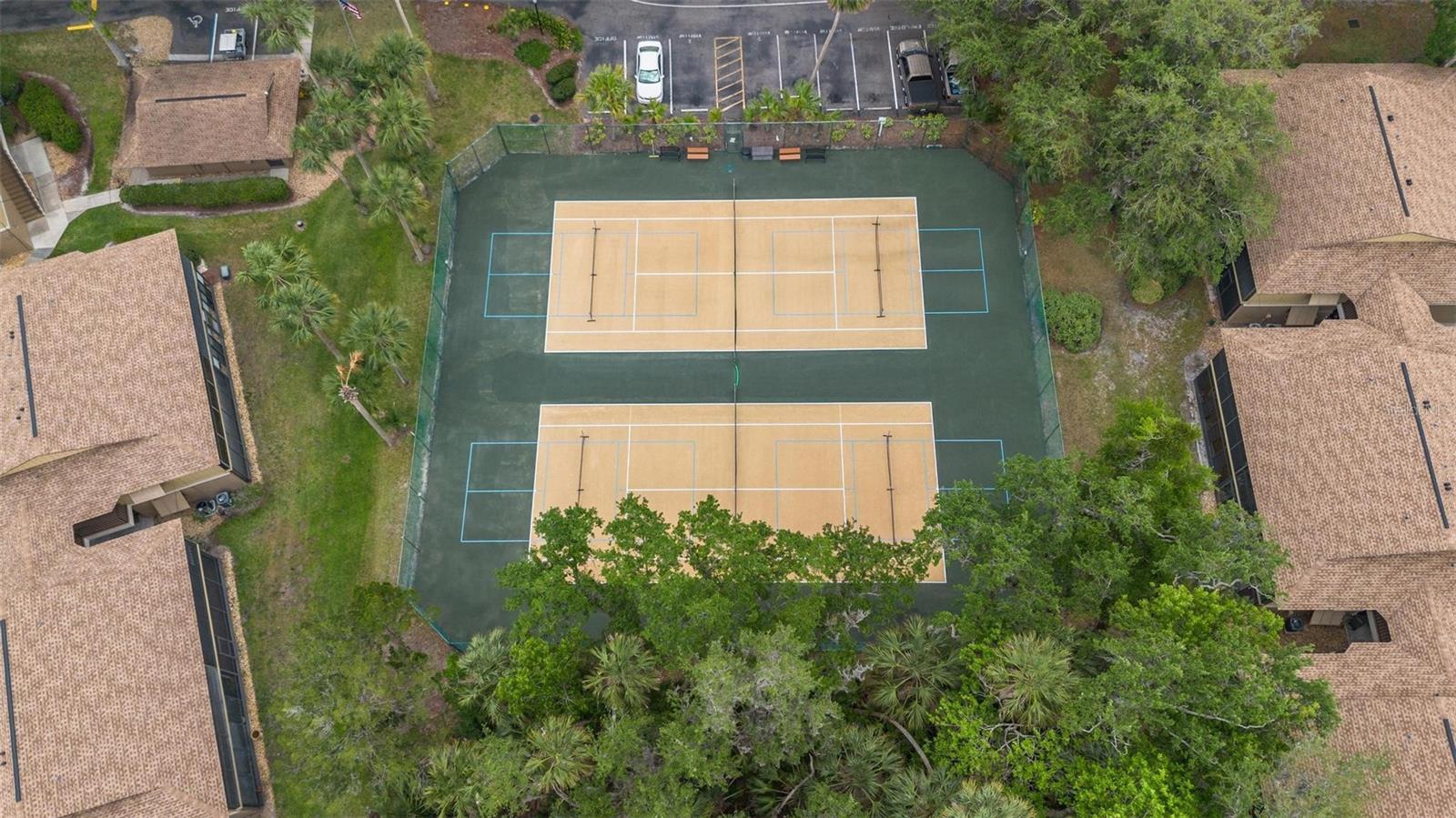 Image 23 of 26 For 140 Orchid Woods Court 15b