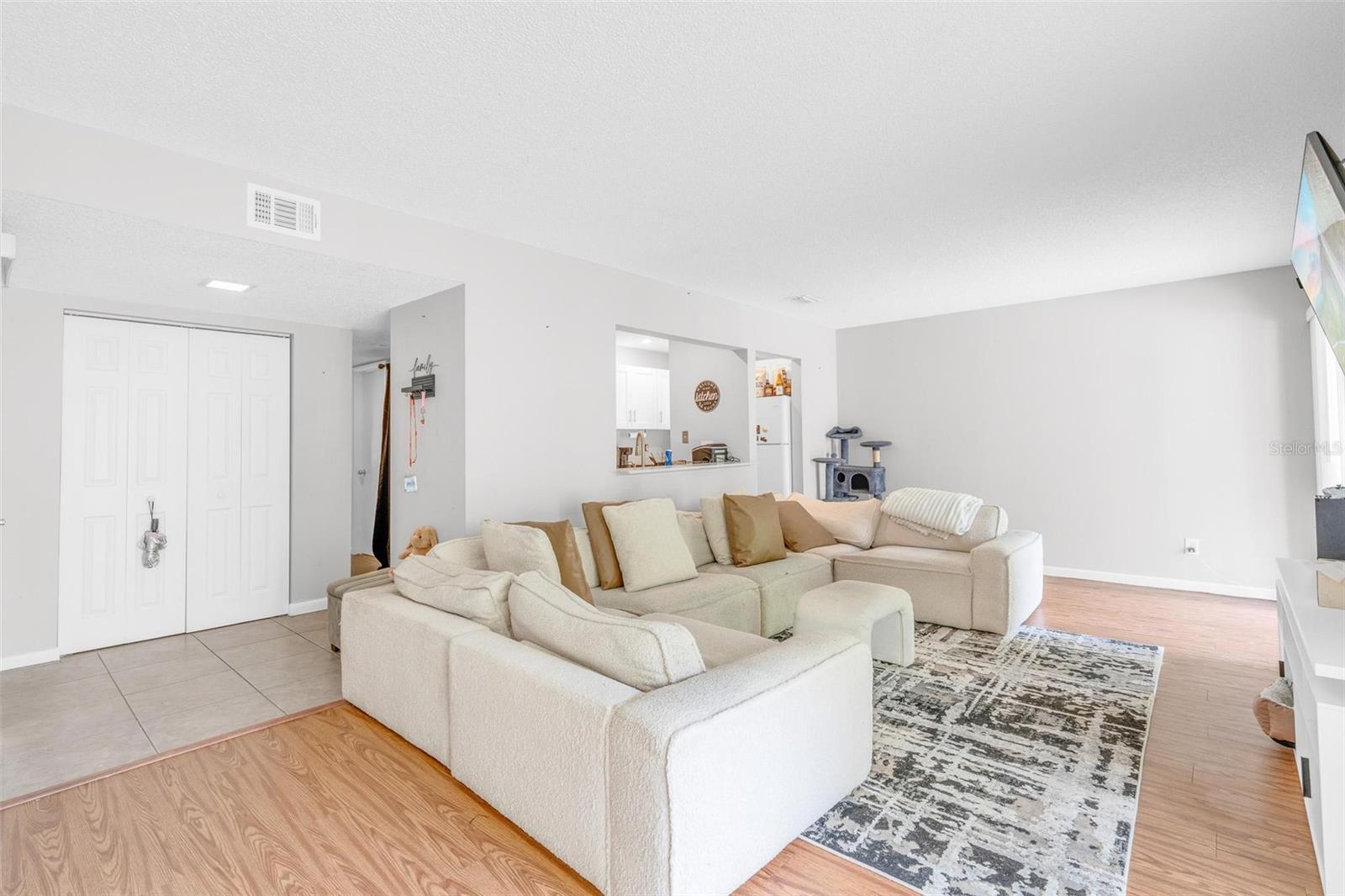 Image 8 of 26 For 140 Orchid Woods Court 15b