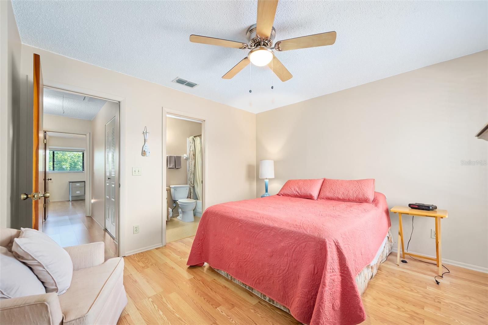 Image 25 of 42 For 149 White Fawn Drive 1490