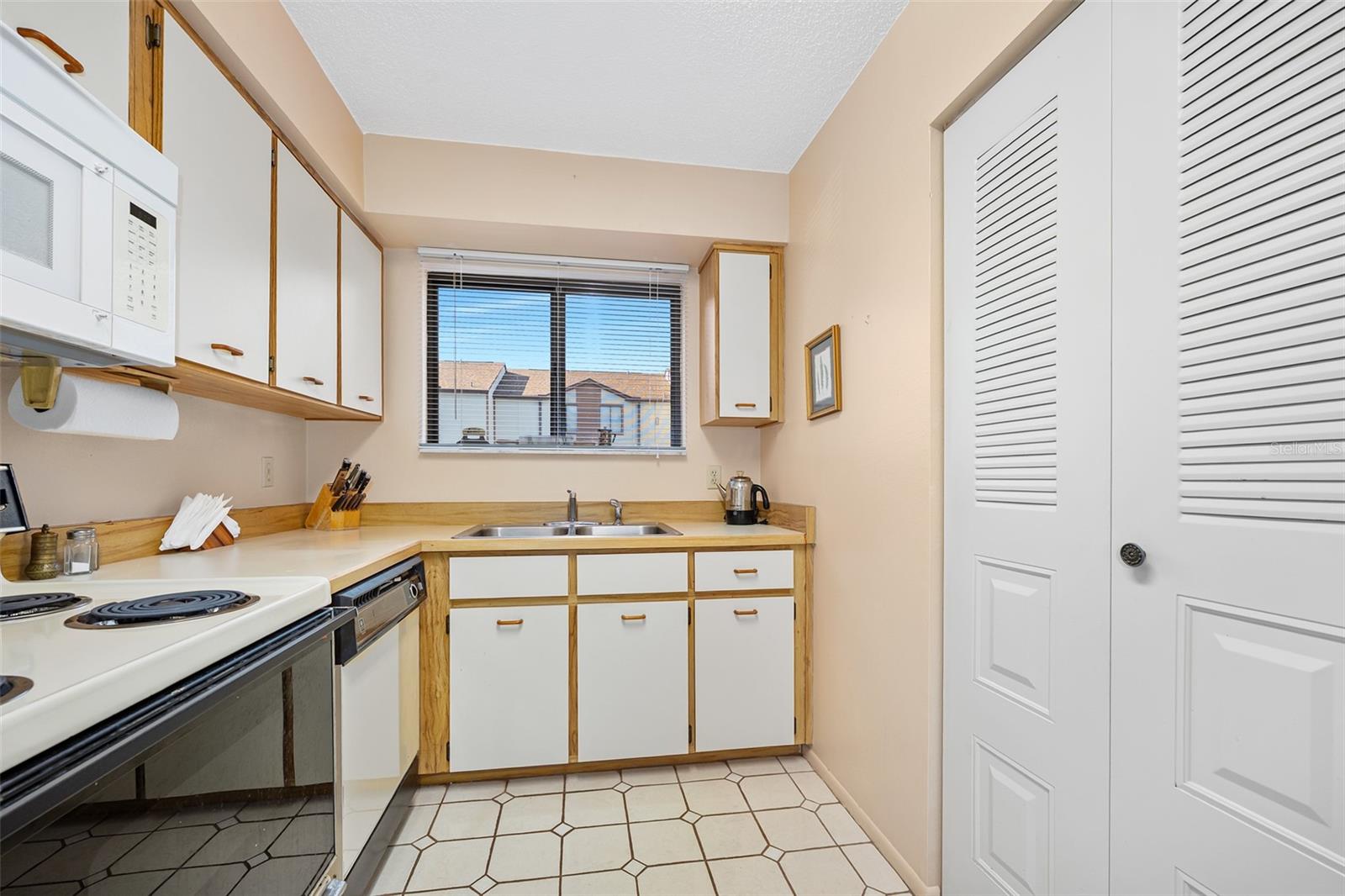 Image 8 of 42 For 149 White Fawn Drive 1490