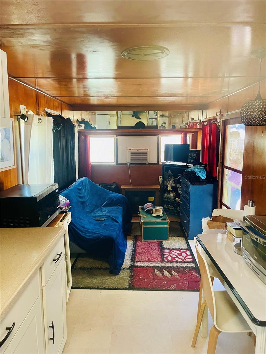 Image 12 of 47 For 5075 Central Avenue