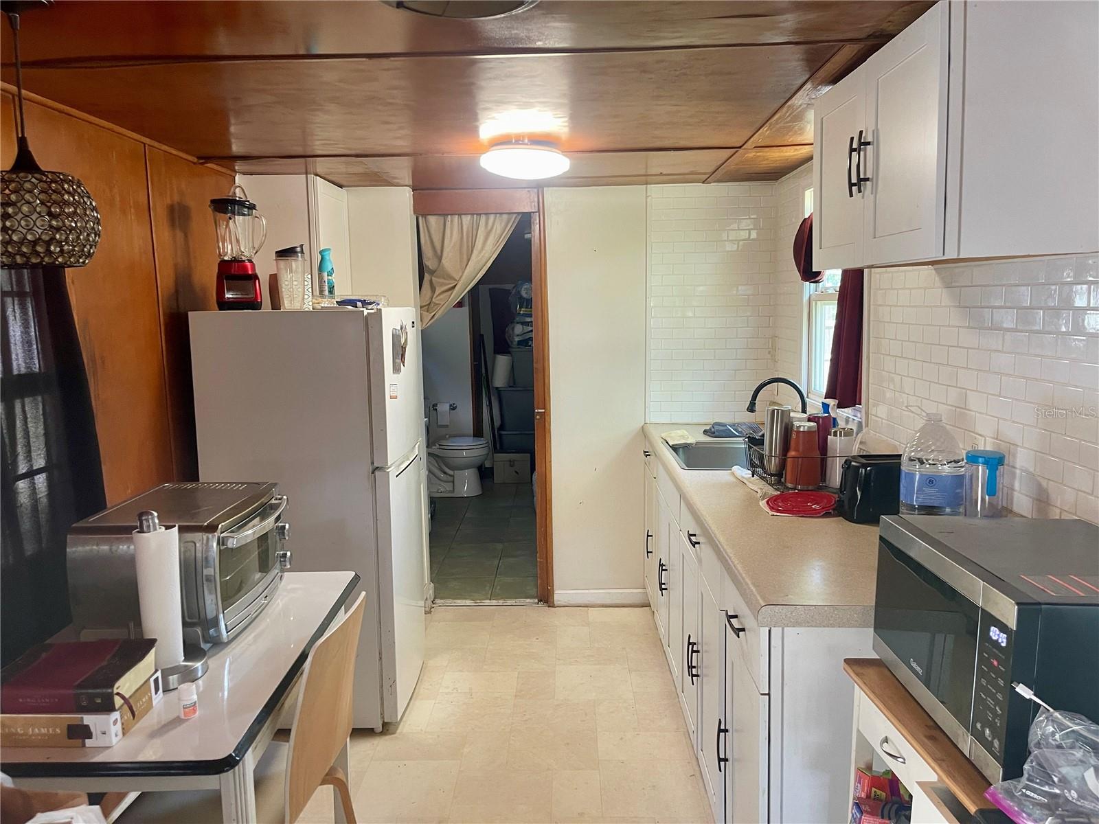 Image 22 of 47 For 5075 Central Avenue