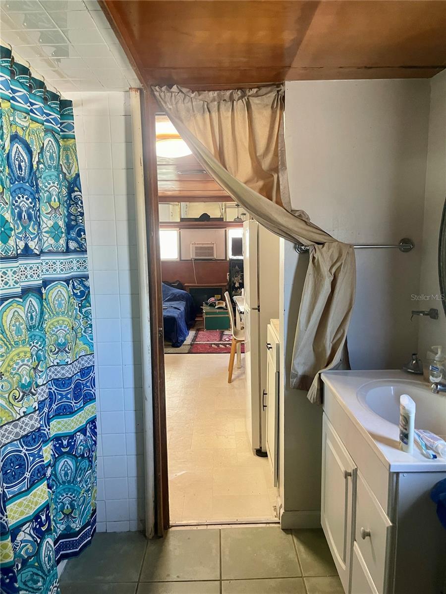 Image 23 of 47 For 5075 Central Avenue