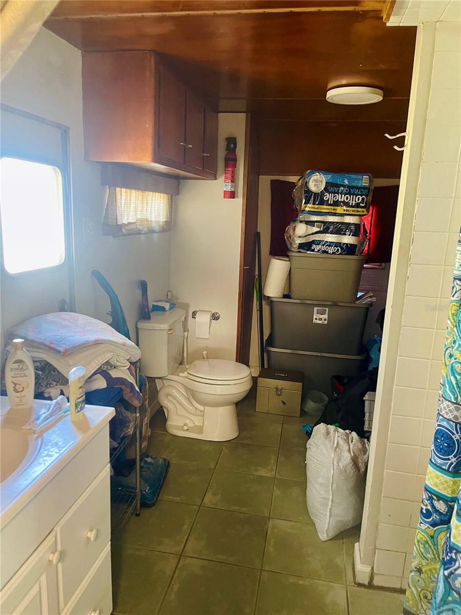 Image 25 of 47 For 5075 Central Avenue