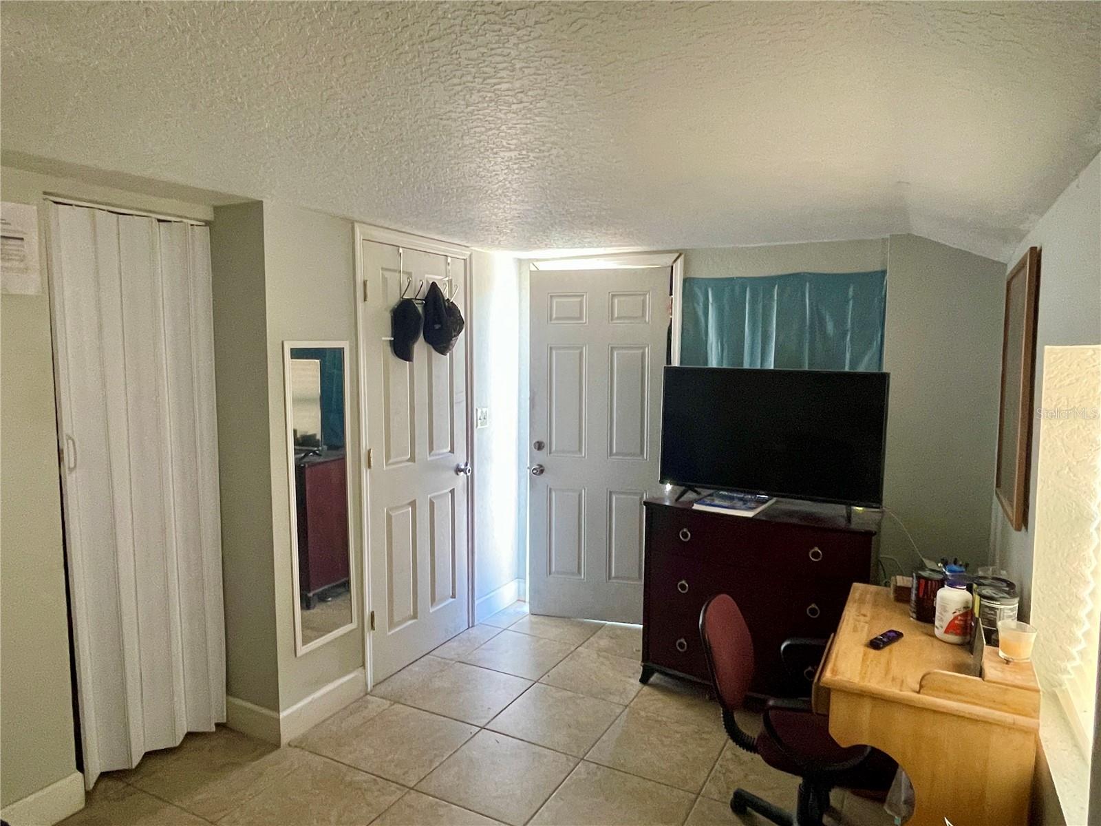 Image 34 of 47 For 5075 Central Avenue