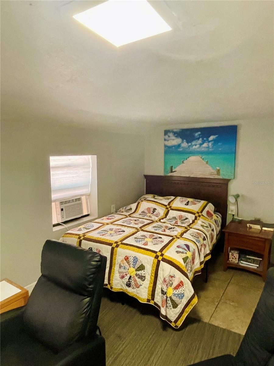 Image 35 of 47 For 5075 Central Avenue