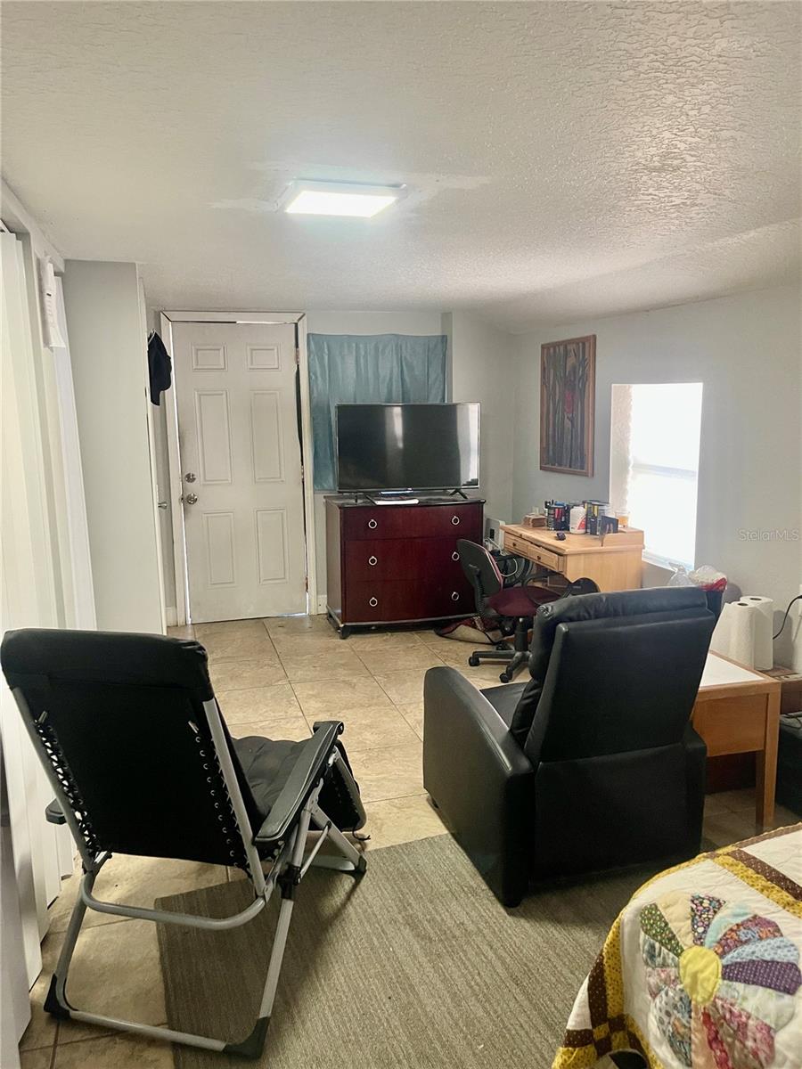 Image 38 of 47 For 5075 Central Avenue