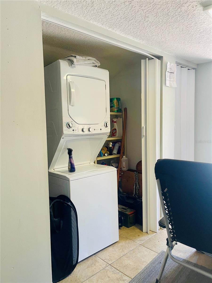 Image 39 of 47 For 5075 Central Avenue