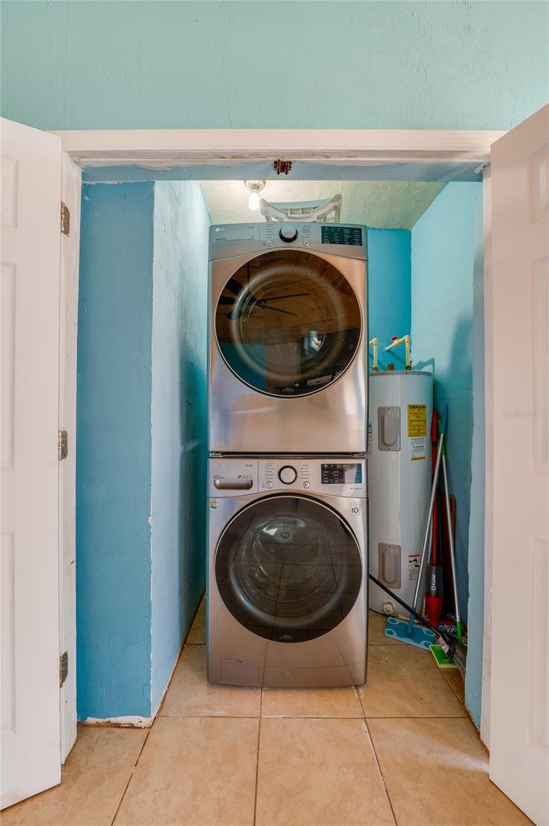 Image 31 of 57 For 5508 Bayshore Drive