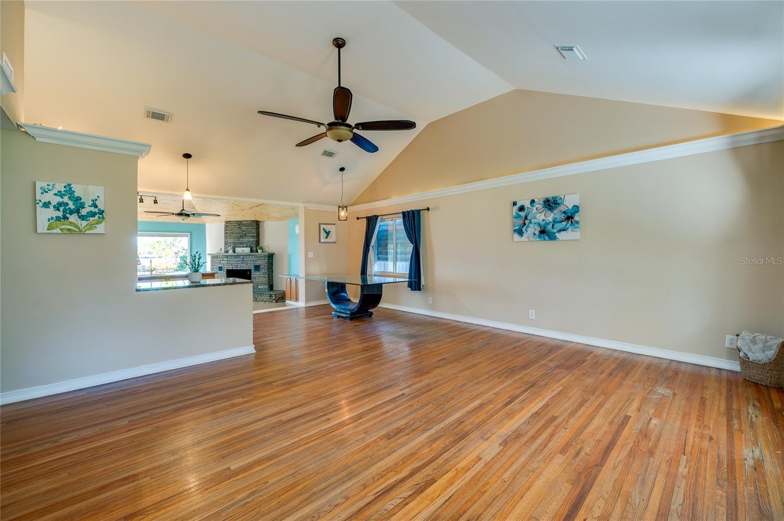 Image 8 of 57 For 5508 Bayshore Drive