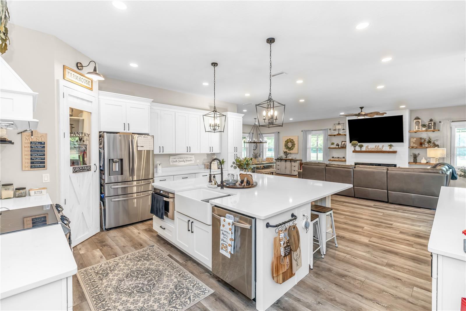 Image 10 of 46 For 171 River Oaks Drive