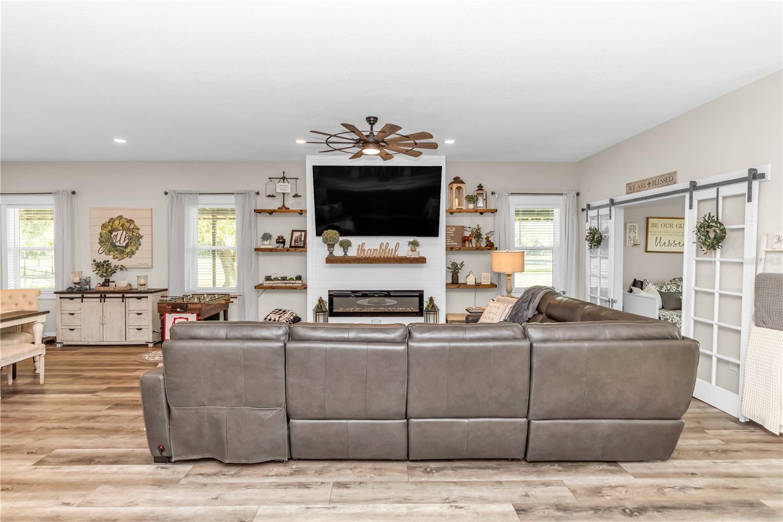 Image 13 of 46 For 171 River Oaks Drive