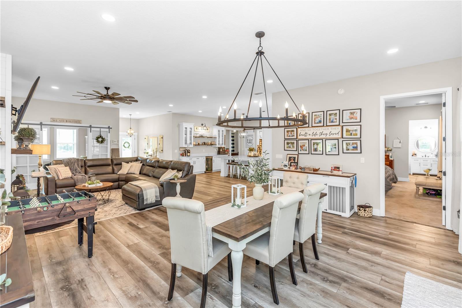 Image 15 of 46 For 171 River Oaks Drive