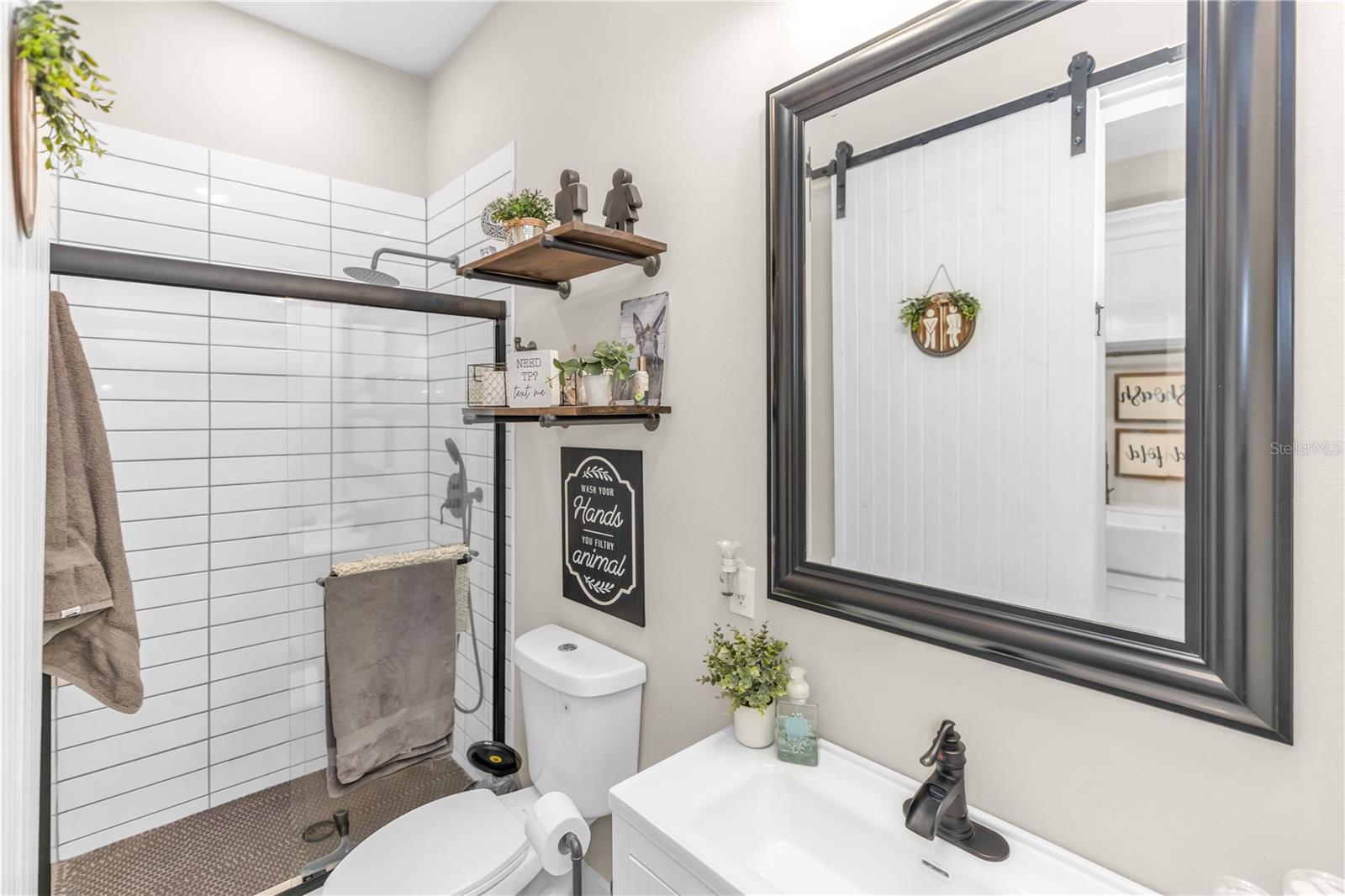 Image 18 of 46 For 171 River Oaks Drive