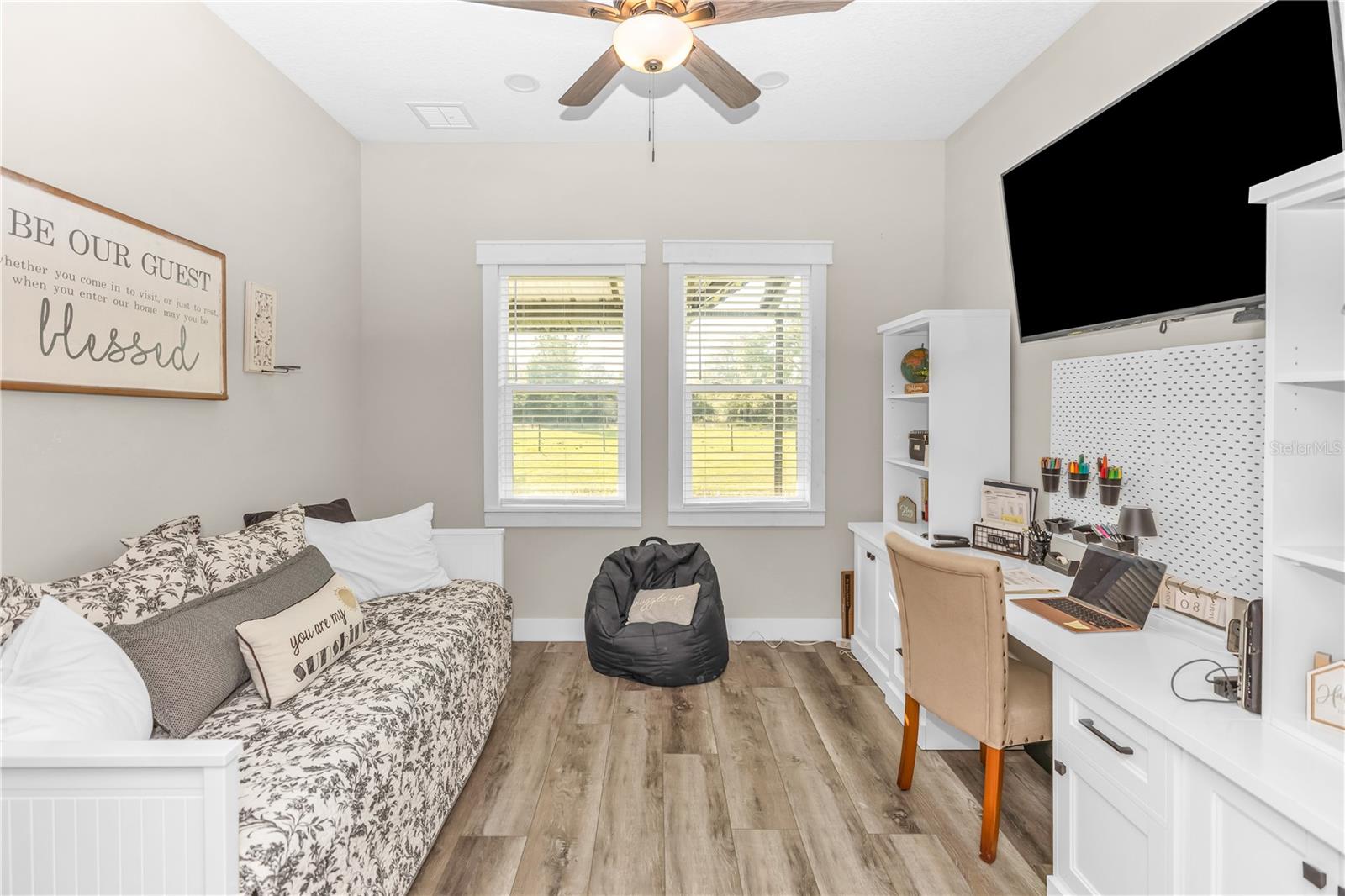 Image 19 of 46 For 171 River Oaks Drive