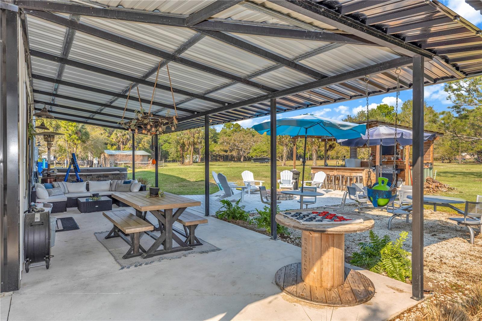 Image 21 of 46 For 171 River Oaks Drive