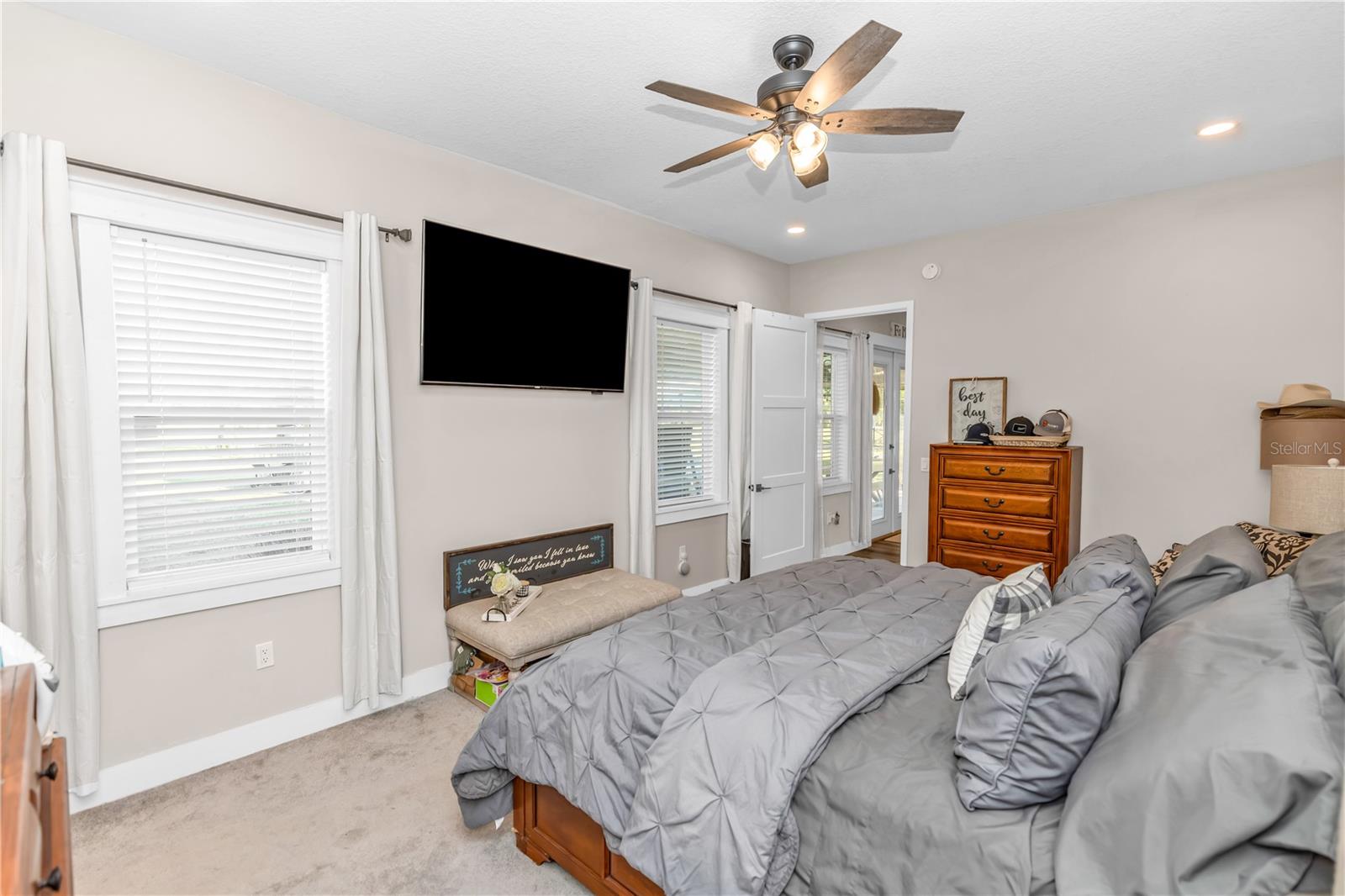 Image 24 of 46 For 171 River Oaks Drive