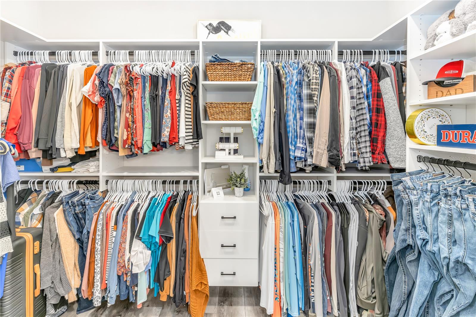 Image 27 of 46 For 171 River Oaks Drive