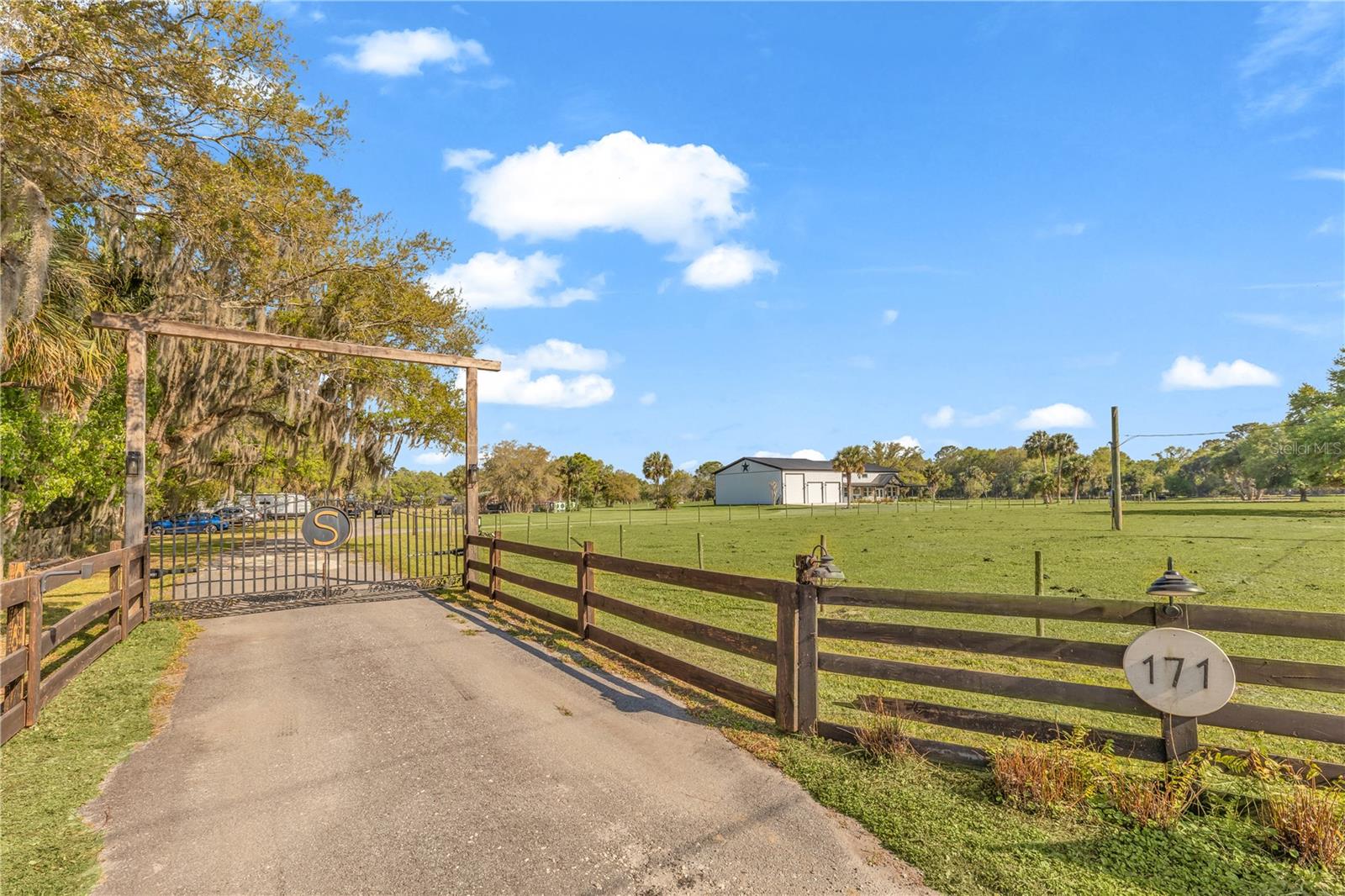 Image 3 of 46 For 171 River Oaks Drive