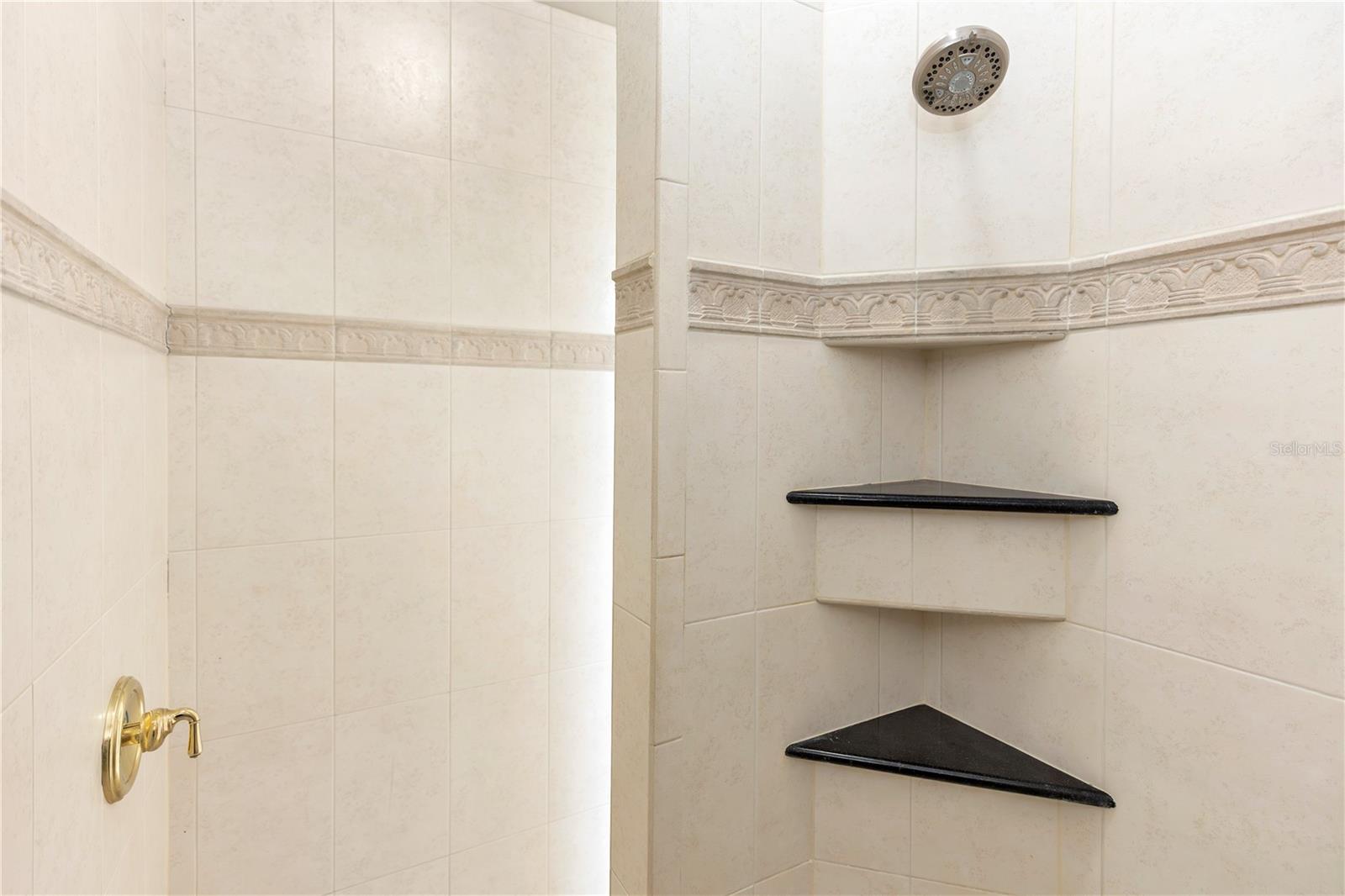 Image 40 of 60 For 279 Main Road