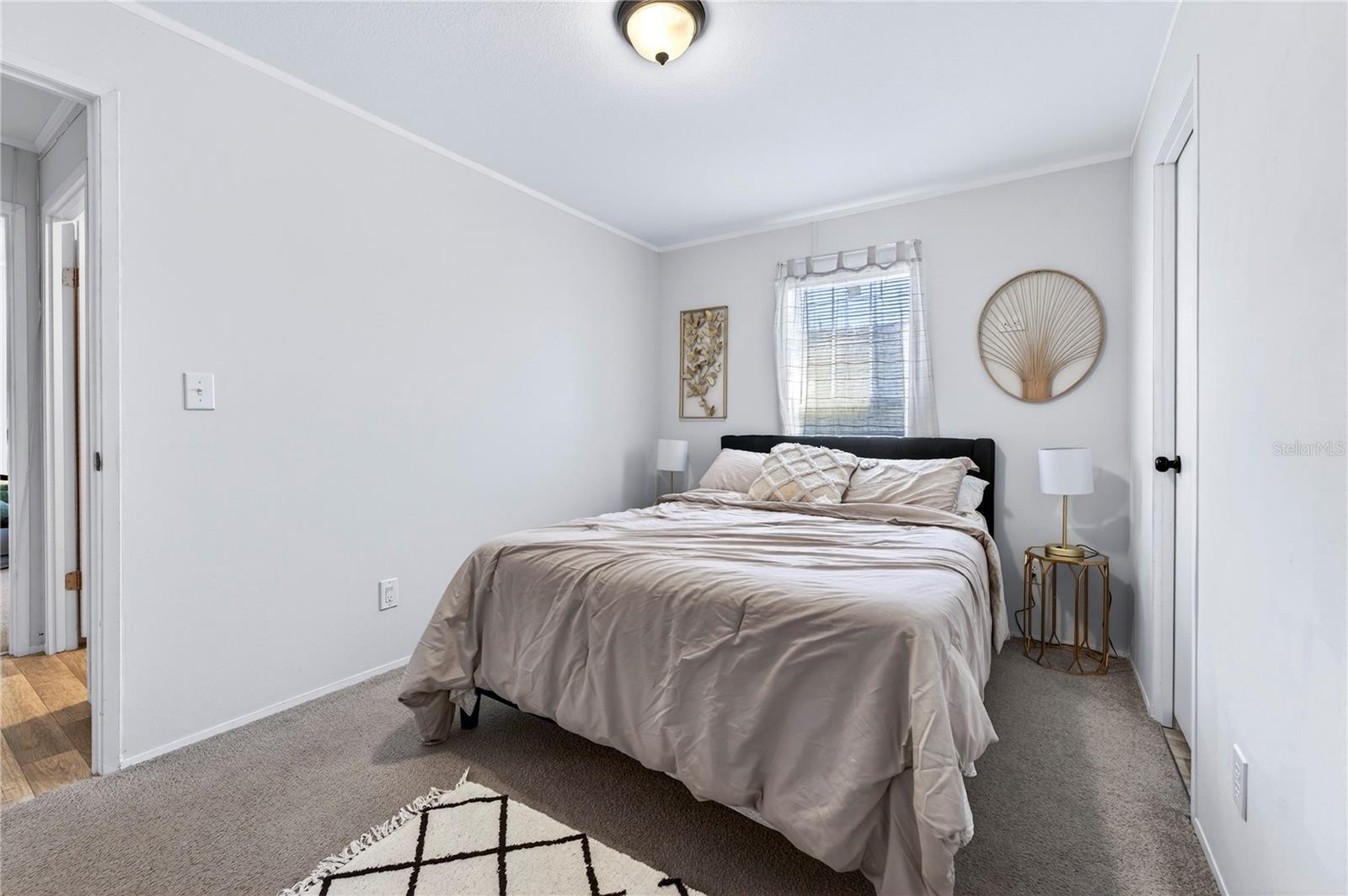 Image 26 of 39 For 5266 Pineland Avenue