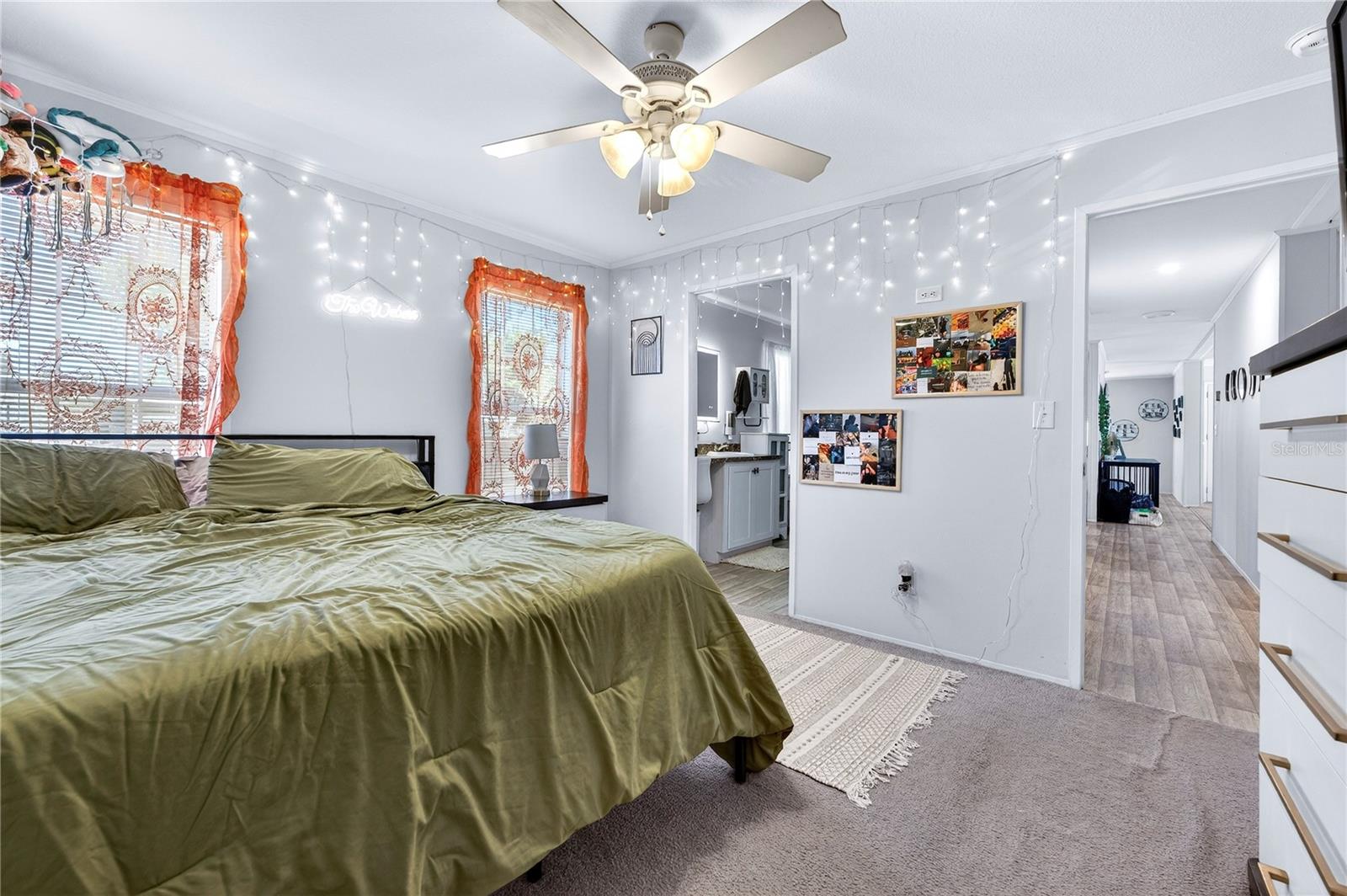 Image 27 of 39 For 5266 Pineland Avenue