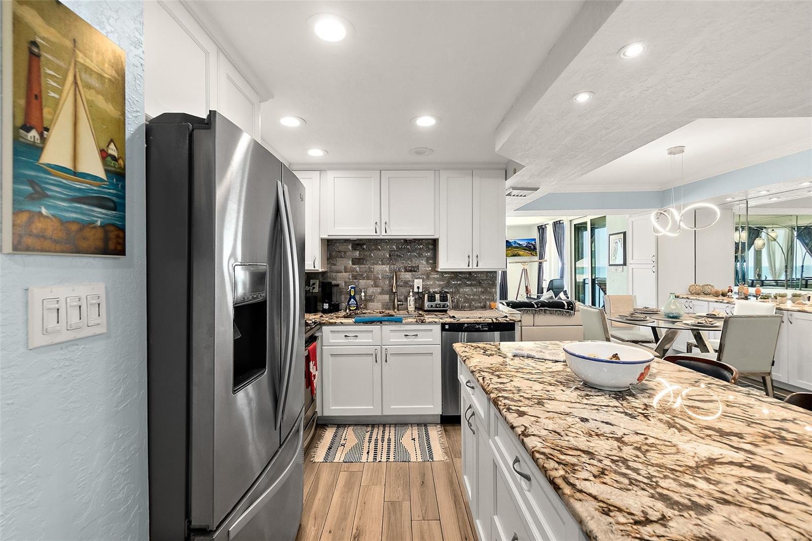 Image 17 of 43 For 2947 Atlantic Avenue 1604