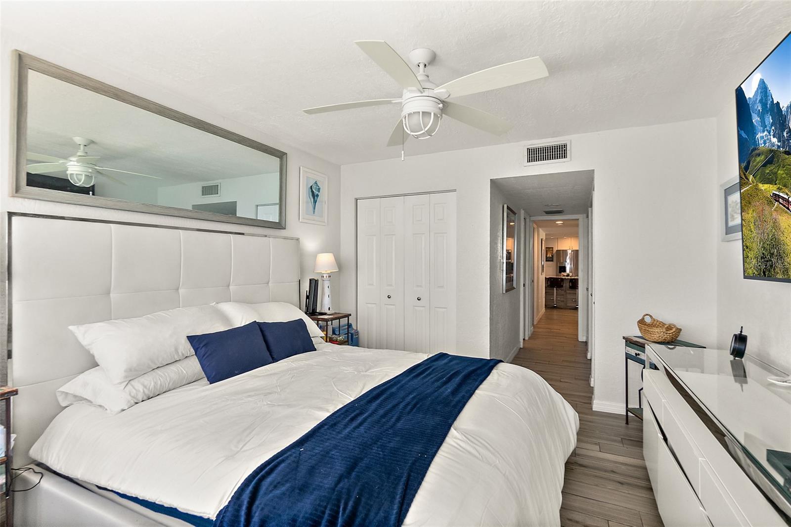 Image 33 of 43 For 2947 Atlantic Avenue 1604