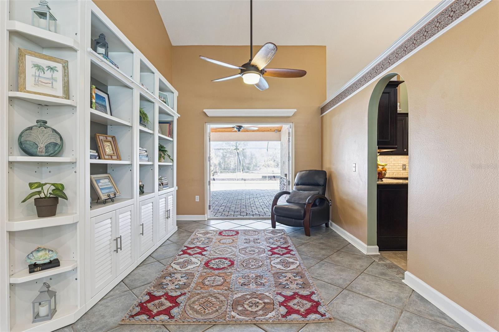 Image 18 of 52 For 1289 Voltaire Street