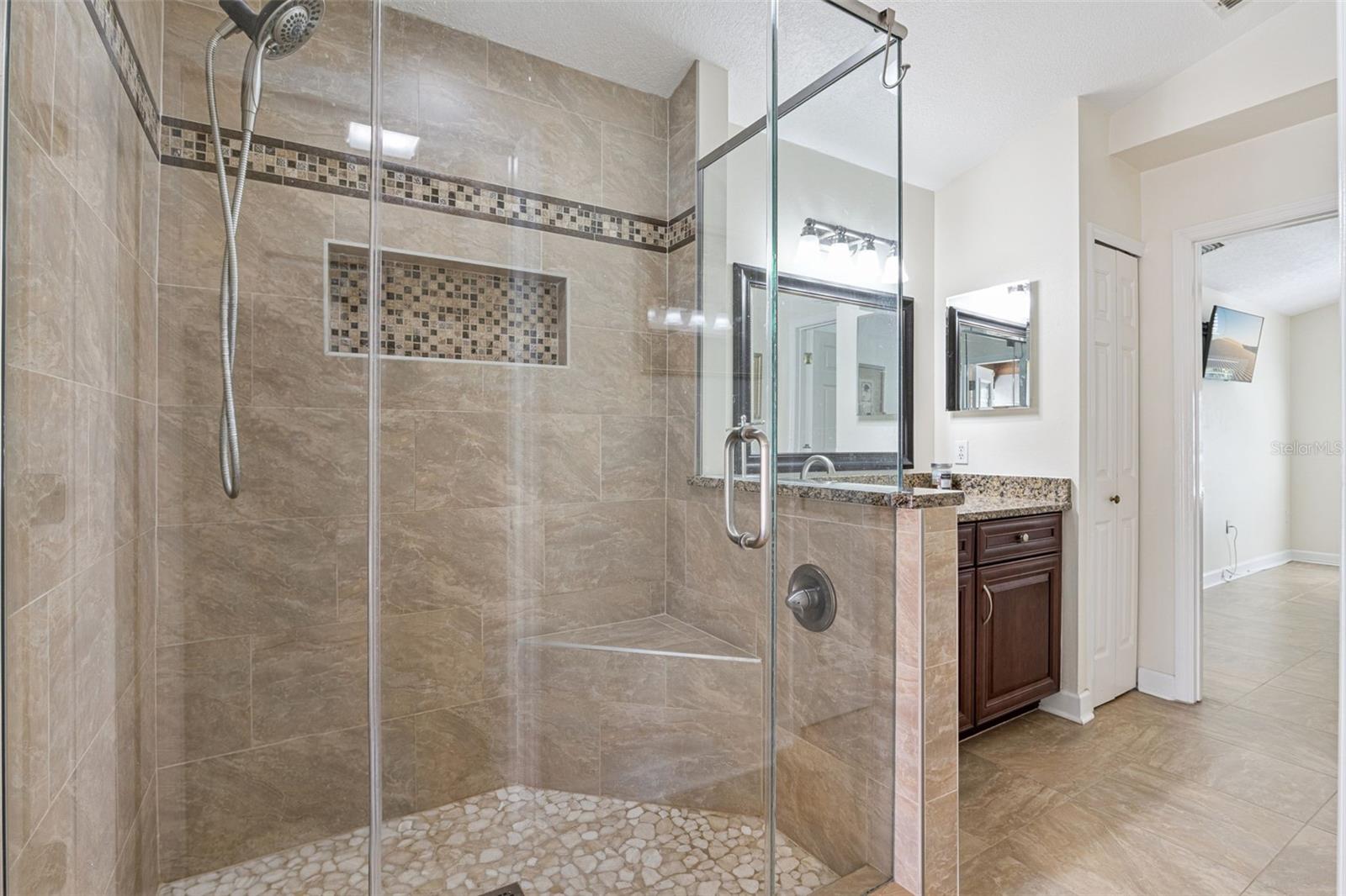 Image 22 of 52 For 1289 Voltaire Street