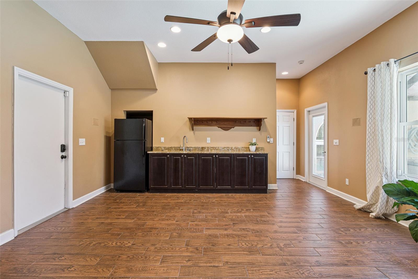 Image 29 of 52 For 1289 Voltaire Street