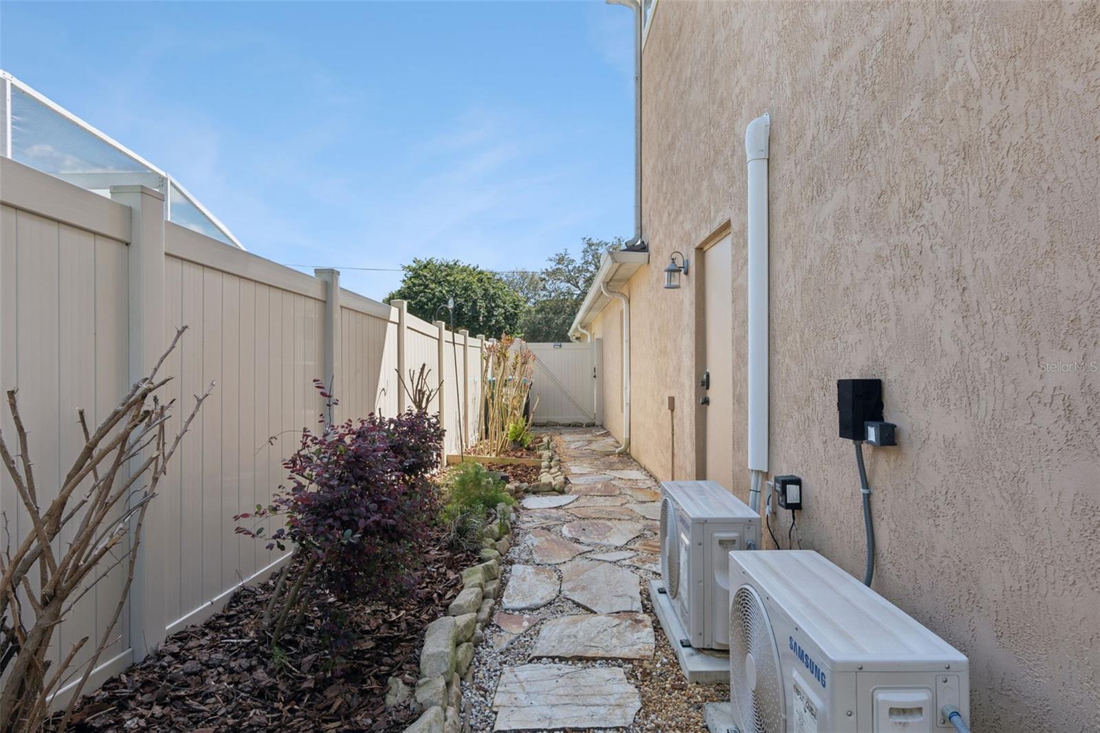 Image 44 of 52 For 1289 Voltaire Street