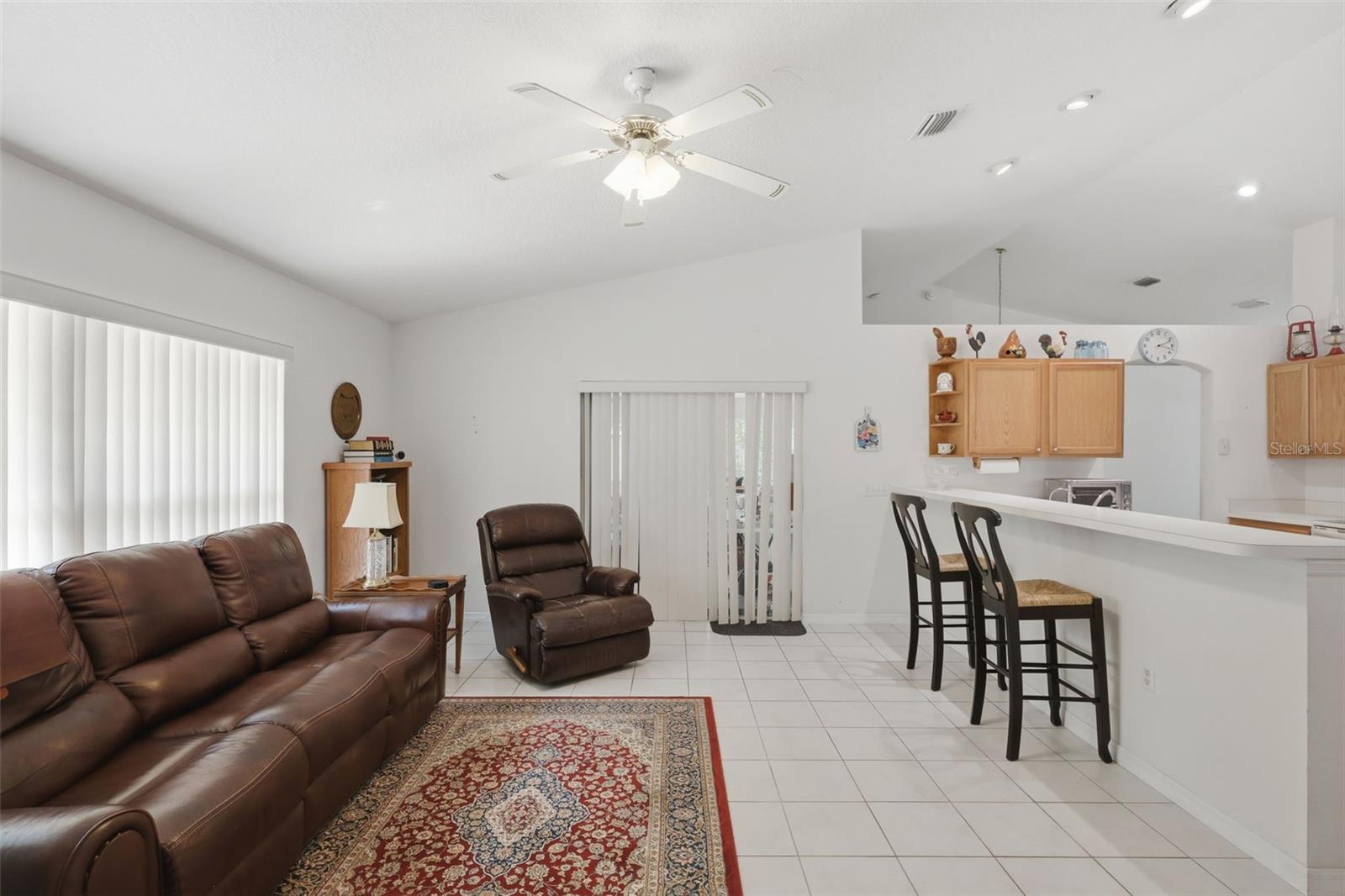 Image 11 of 36 For 1028 Collins Avenue