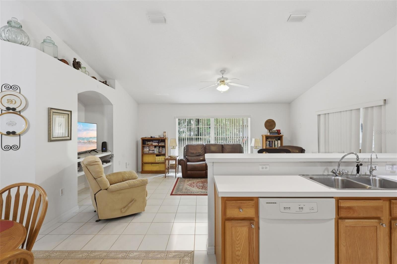 Image 13 of 36 For 1028 Collins Avenue