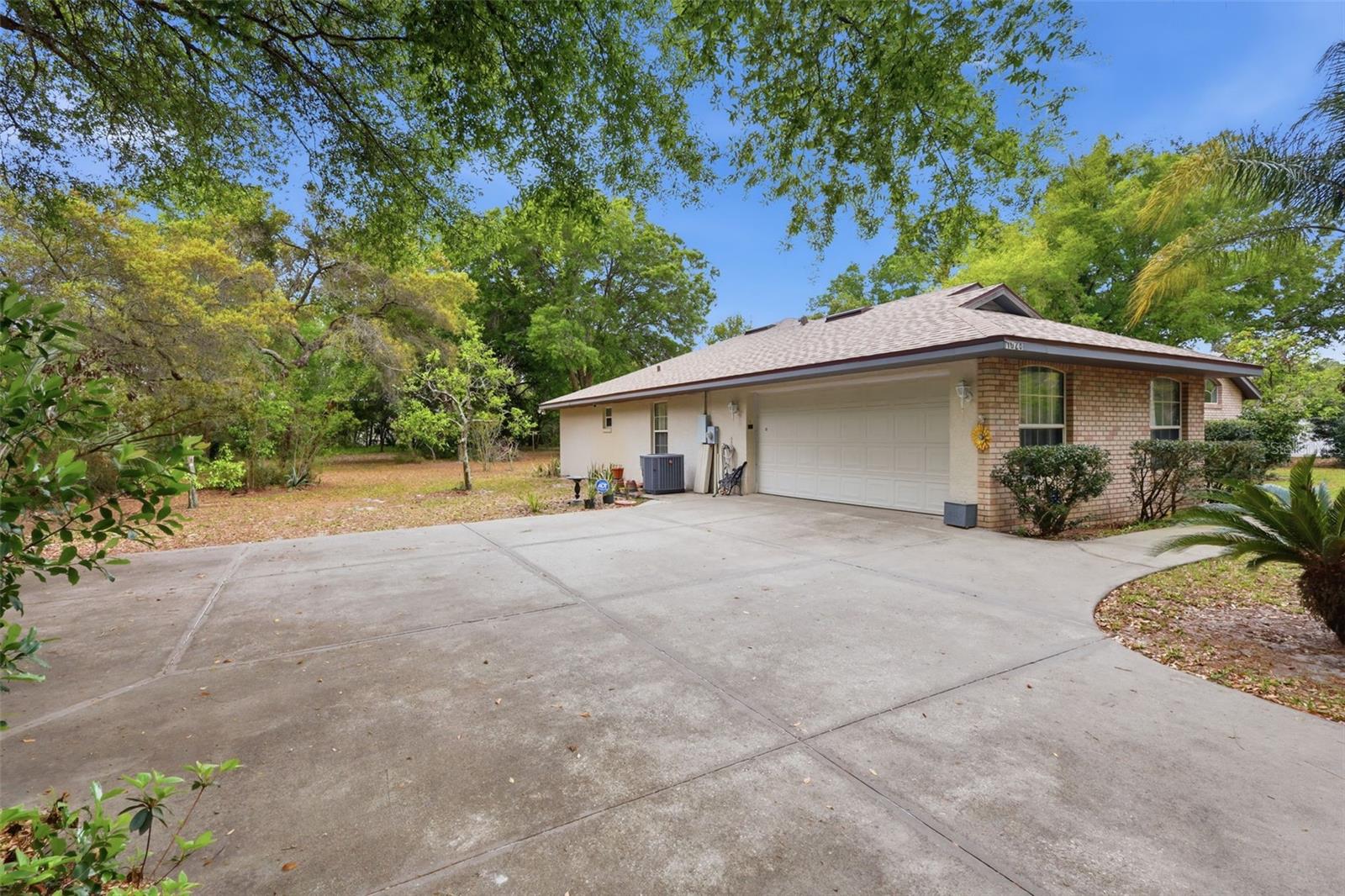 Image 33 of 36 For 1028 Collins Avenue