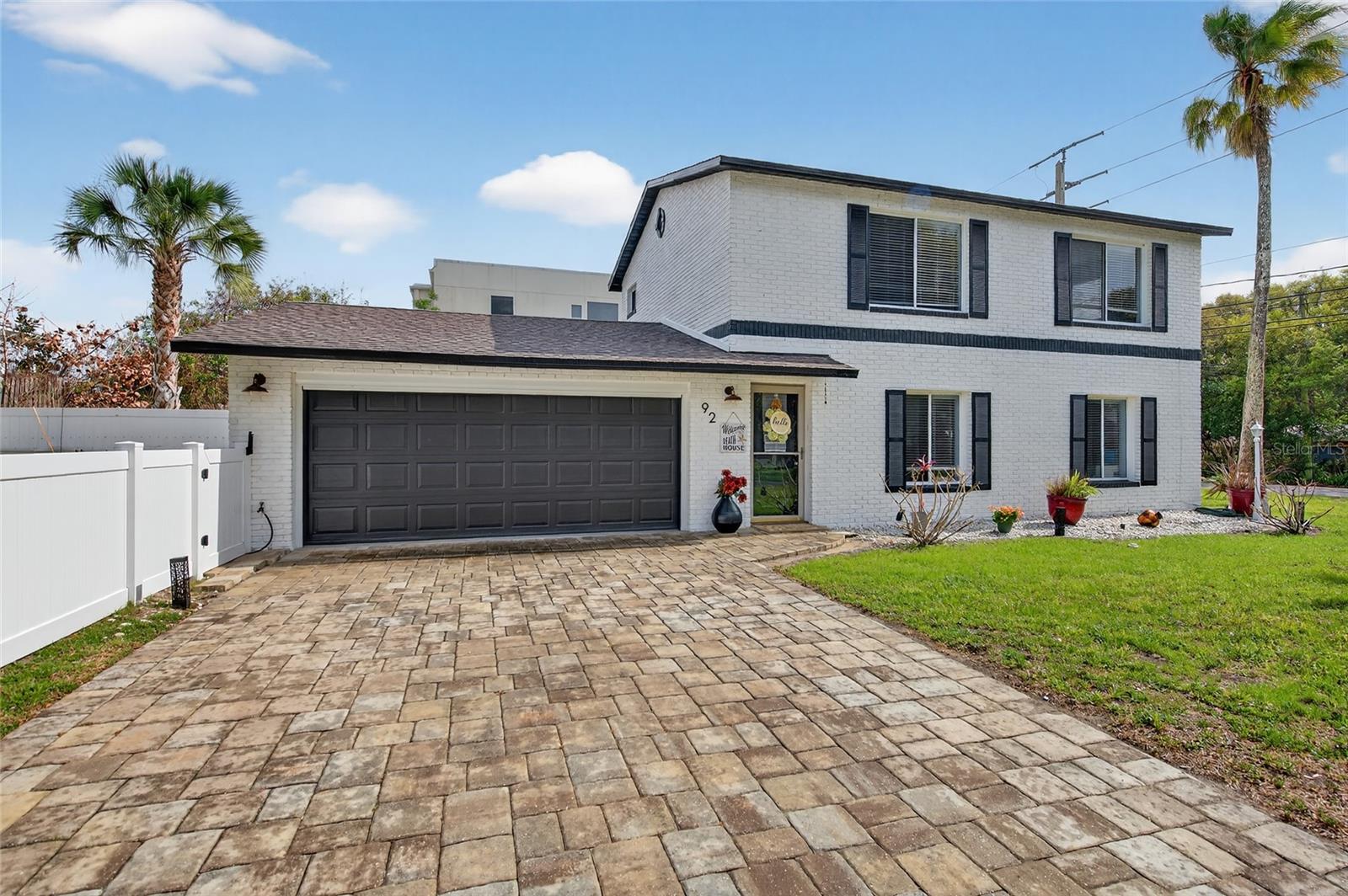 Image 2 of 31 For 92 Alberta Avenue