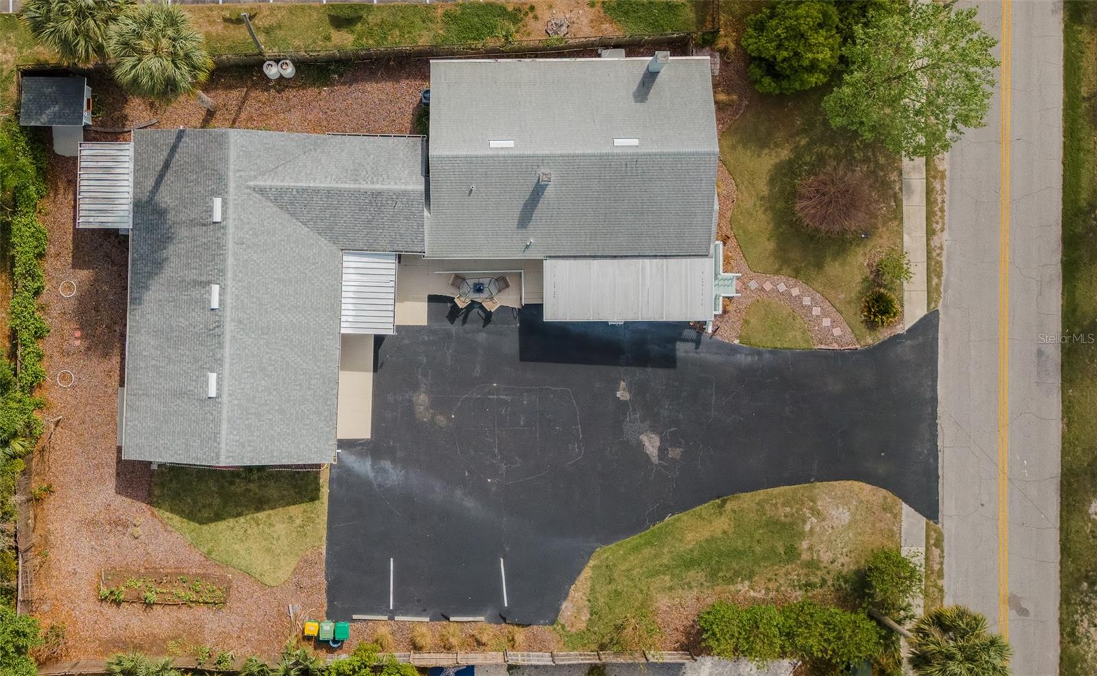 Image 3 of 86 For 321 Pennsylvania Avenue