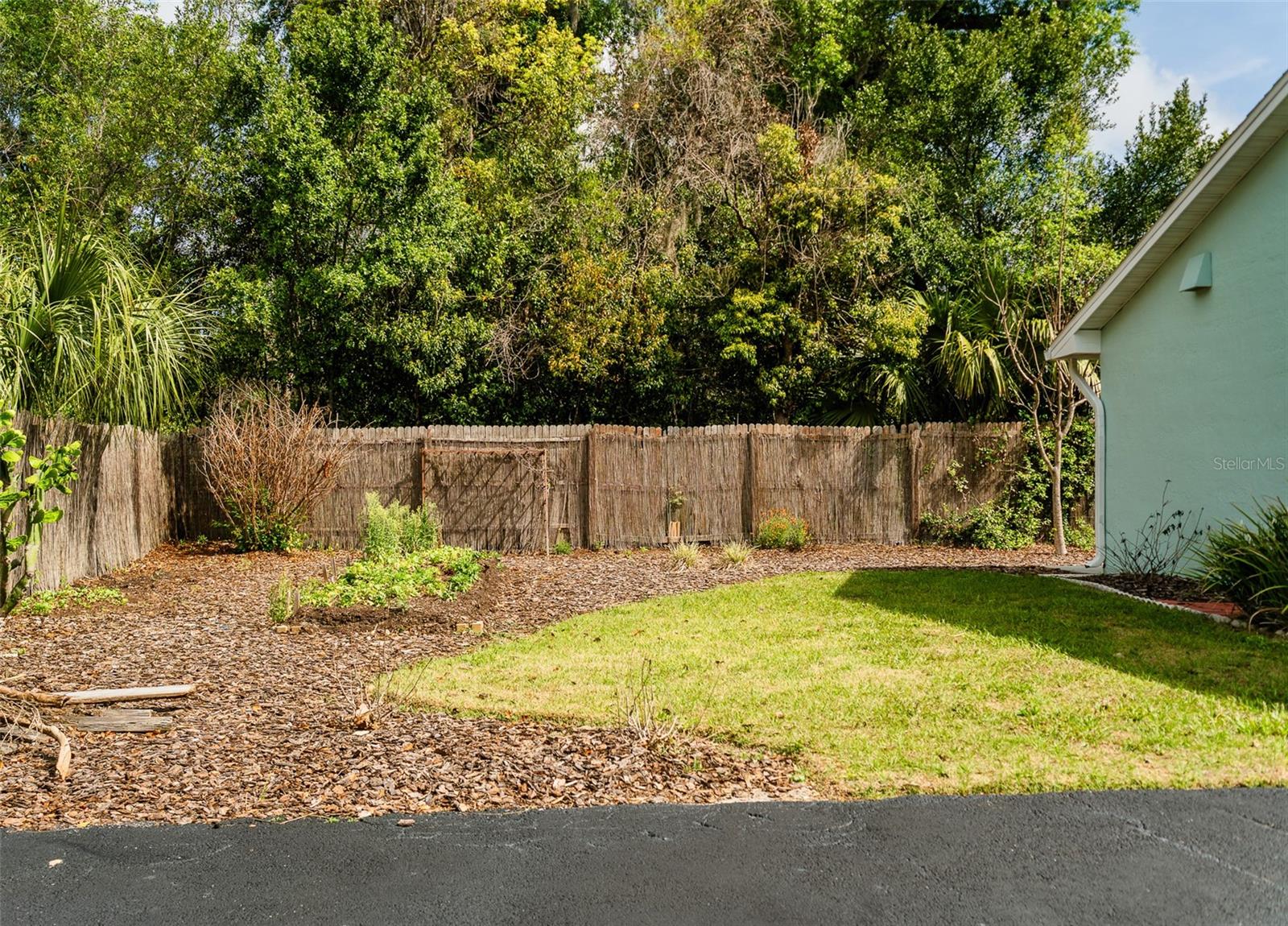 Image 40 of 86 For 321 Pennsylvania Avenue