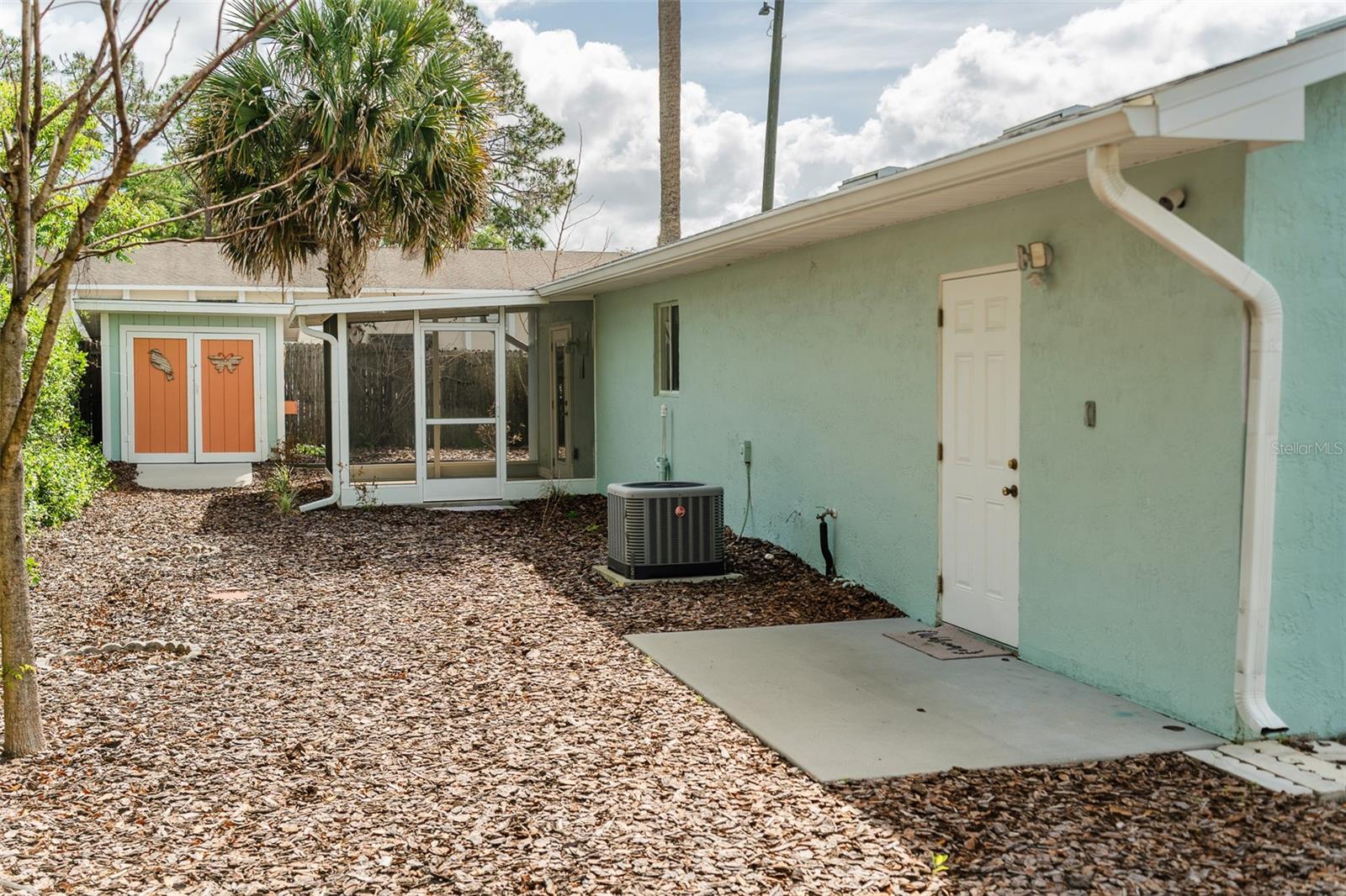 Image 43 of 86 For 321 Pennsylvania Avenue