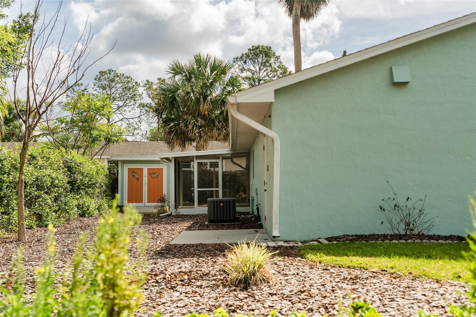 Image 44 of 86 For 321 Pennsylvania Avenue