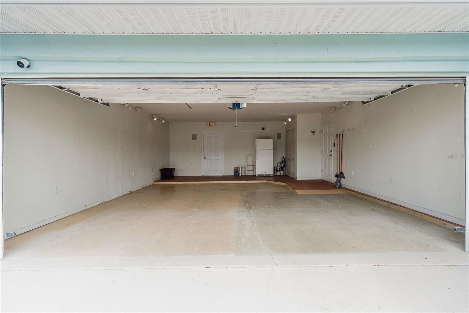 Image 53 of 86 For 321 Pennsylvania Avenue