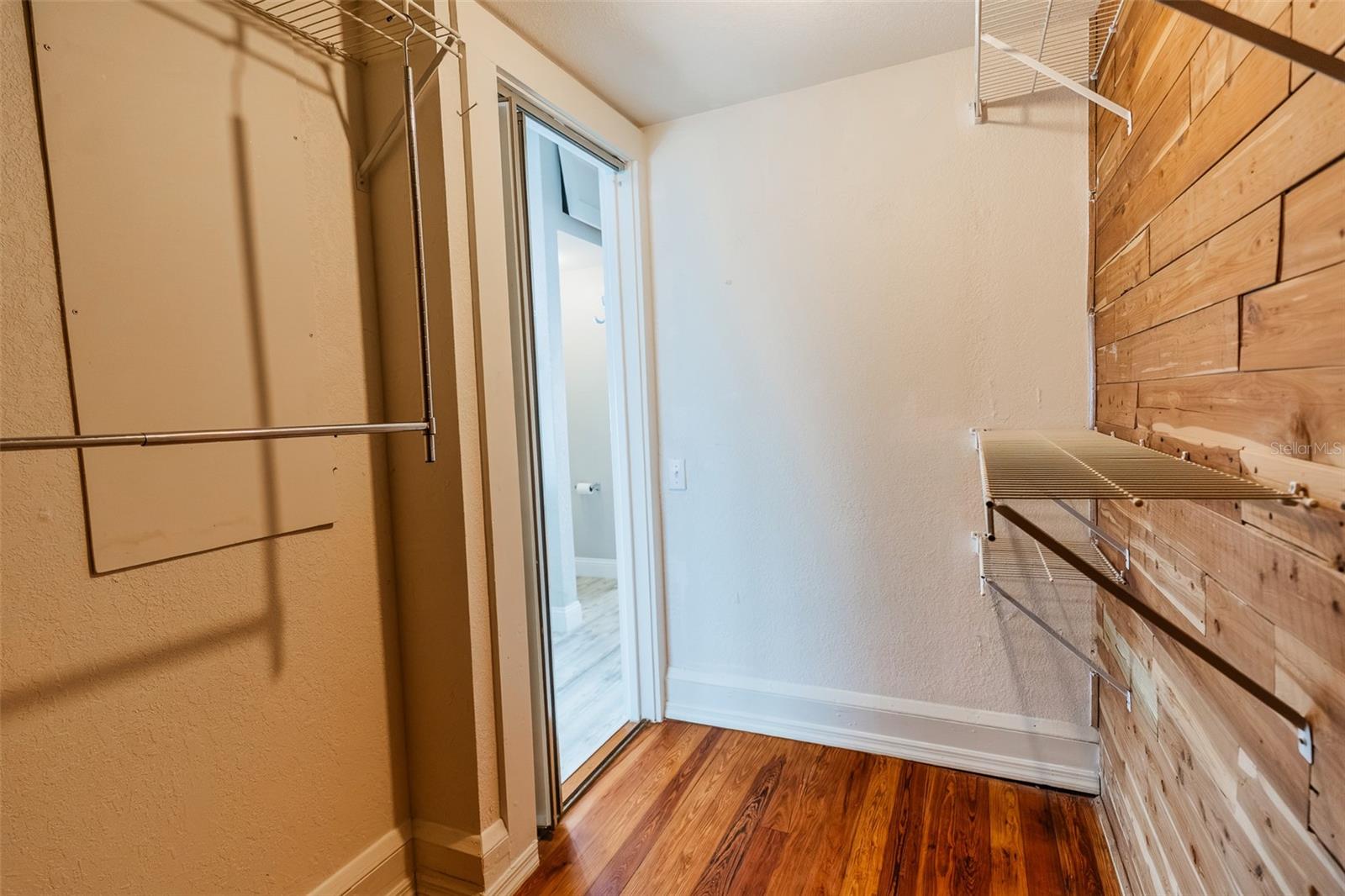 Image 58 of 86 For 321 Pennsylvania Avenue