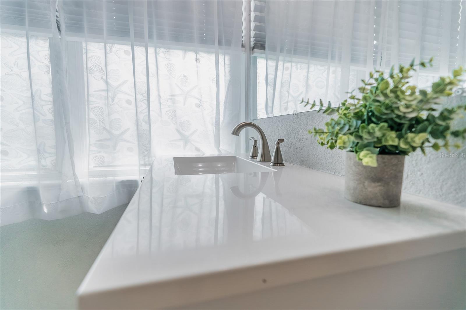 Image 60 of 86 For 321 Pennsylvania Avenue