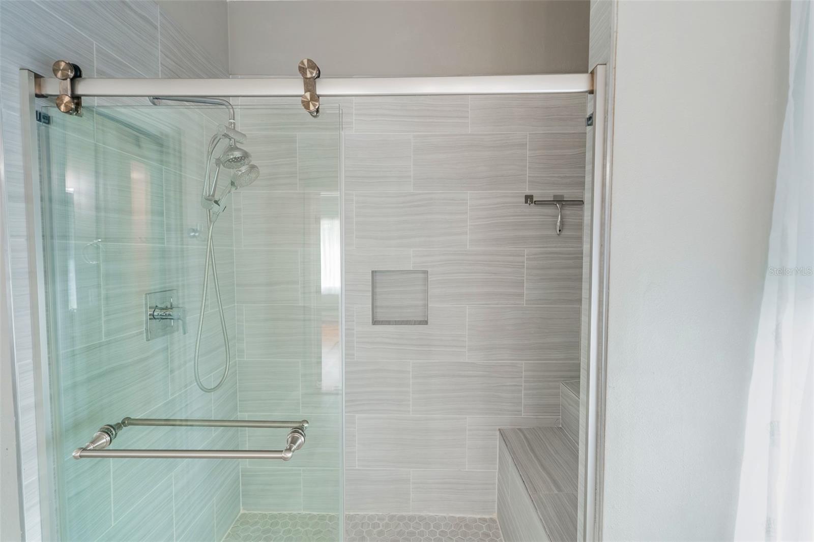 Image 61 of 86 For 321 Pennsylvania Avenue