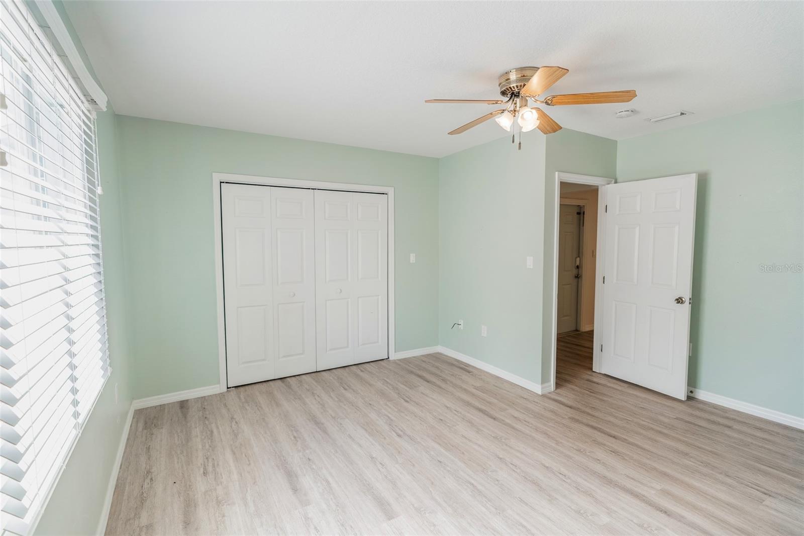 Image 71 of 86 For 321 Pennsylvania Avenue