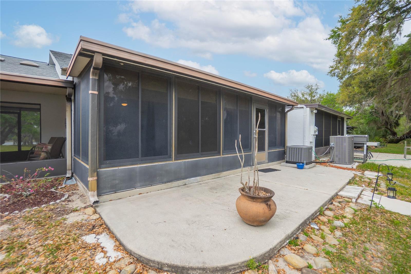 Image 24 of 46 For 1416 Longboat Point 1416