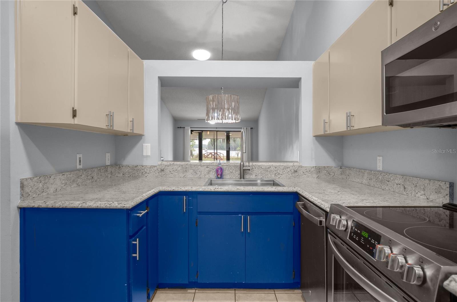 Image 8 of 46 For 1416 Longboat Point 1416