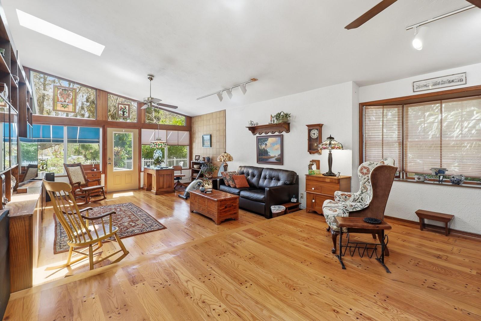 Image 10 of 73 For 6491 Spruce Creek Road