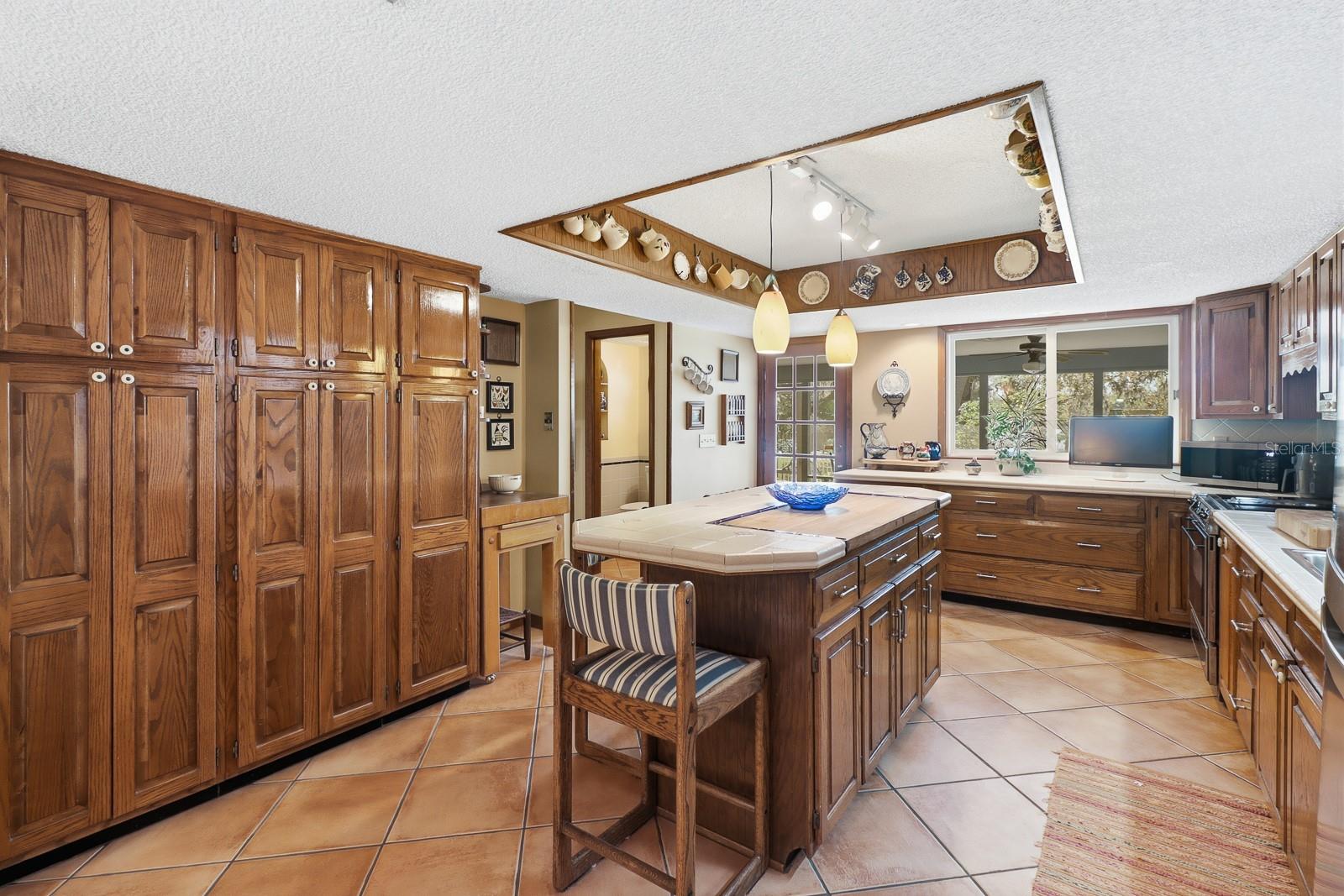 Image 11 of 73 For 6491 Spruce Creek Road