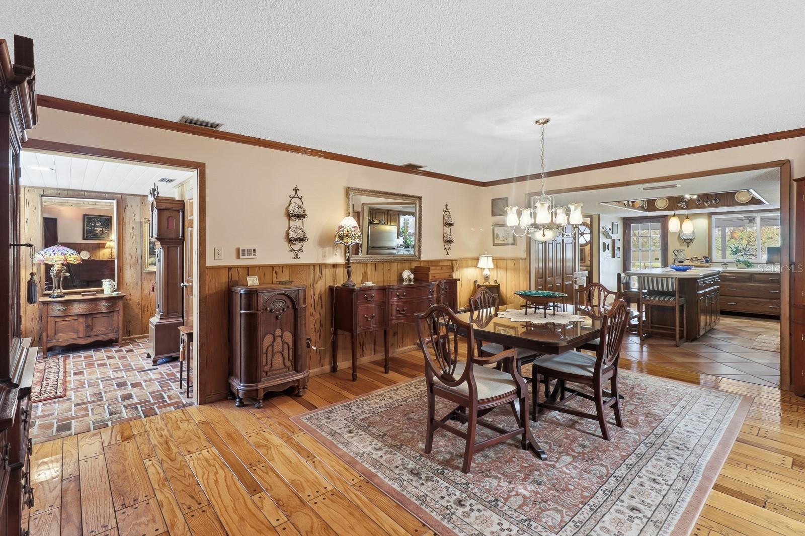 Image 14 of 73 For 6491 Spruce Creek Road